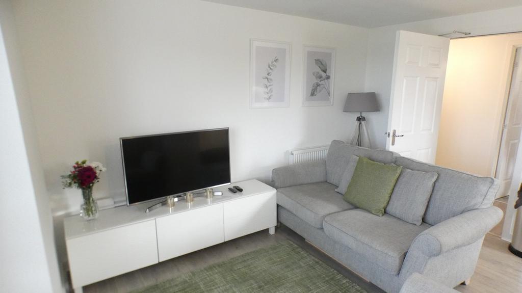 Apartment in Glasgow - View 2