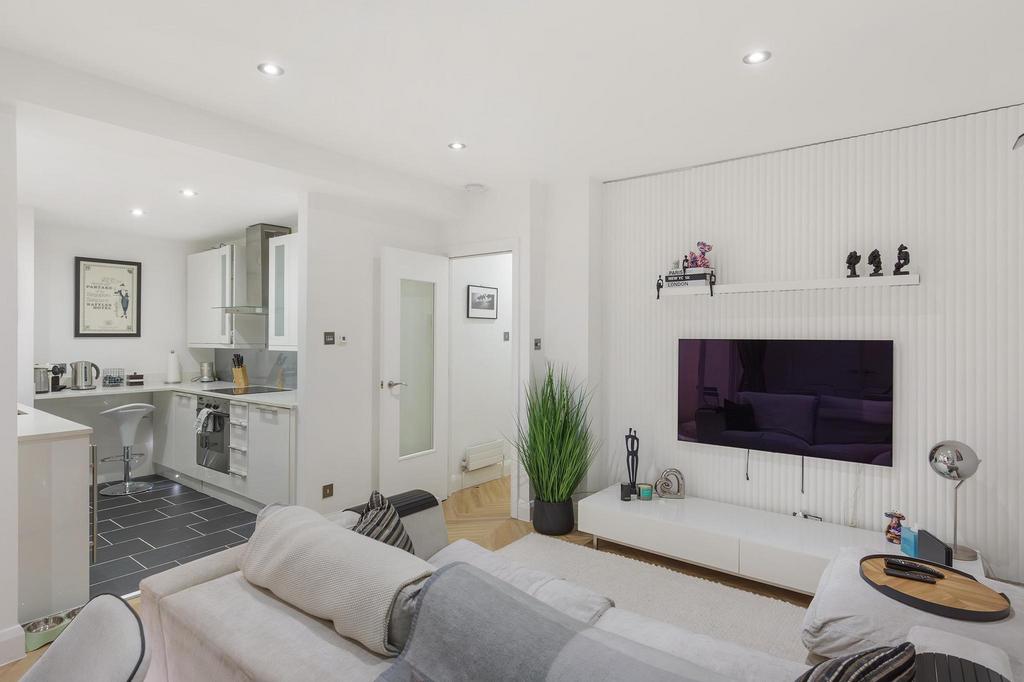 Apartment in London - View 3