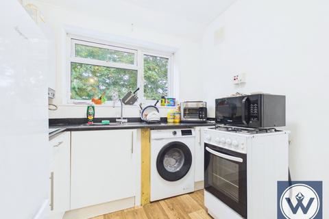 2 bedroom flat for sale, Windsor Road, Slough, SL1 2JD