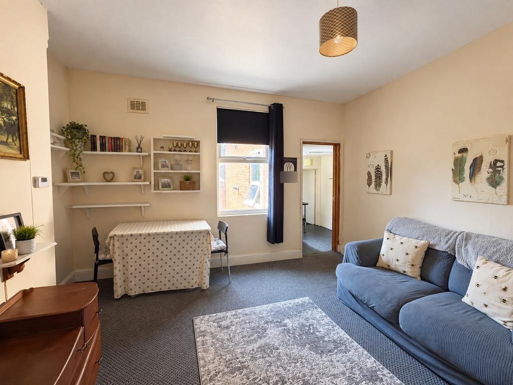 Apartment in Nottingham - View 4