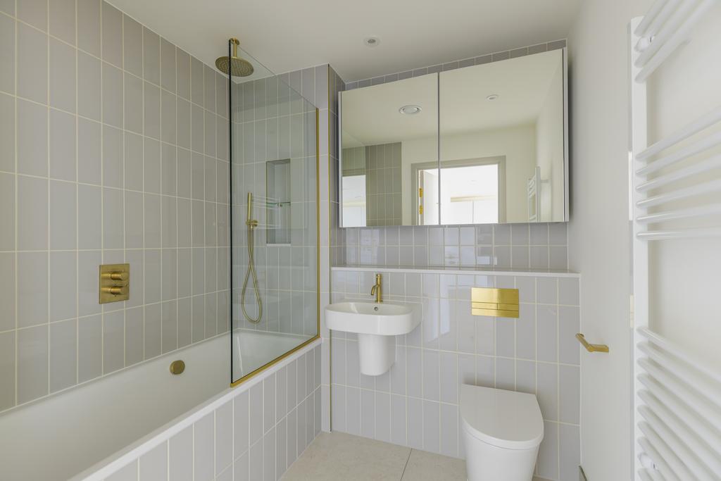 Apartment in London, Leyton - View 5