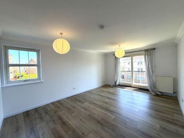 Apartment in Edinburgh - View 3