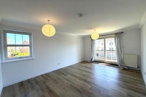 3 bedroom flat to rent, Malbet Park, Edinburgh EH16