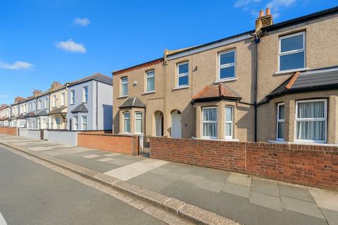 undefined, Martindale Rd, Greater London TW4