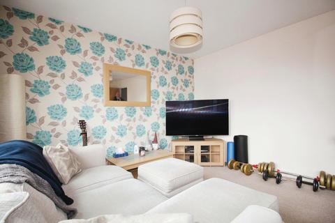 2 bedroom flat to rent, Back Lane, Bramley