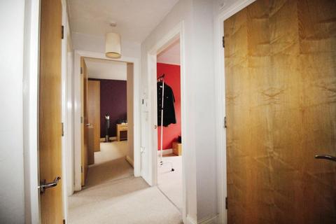 2 bedroom flat to rent, Back Lane, Bramley