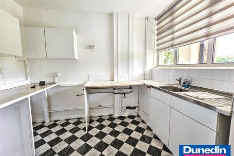 3 bedroom maisonette to rent, Nafford Grove, Maypole, Birmingham, B14