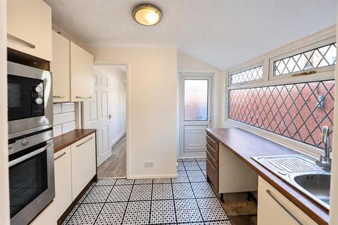 2 bedroom end of terrace house for sale, Cedar Grove, Hull