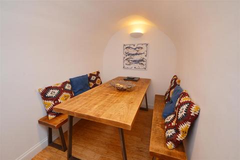 1 bedroom apartment for sale, High Street, Tenby