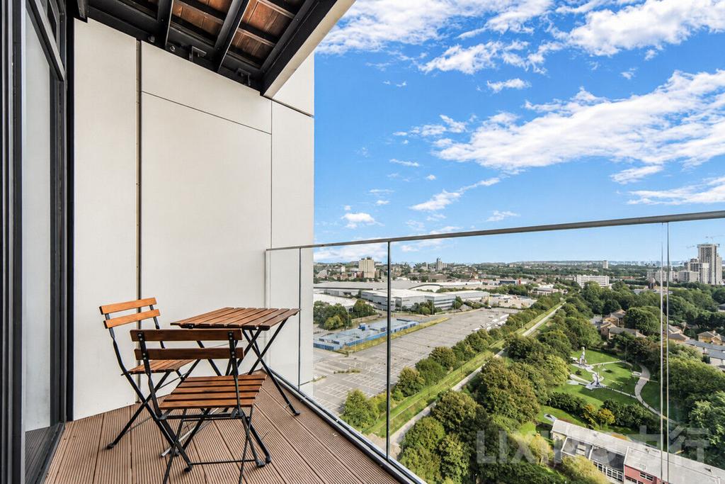 Apartment in London - View 2