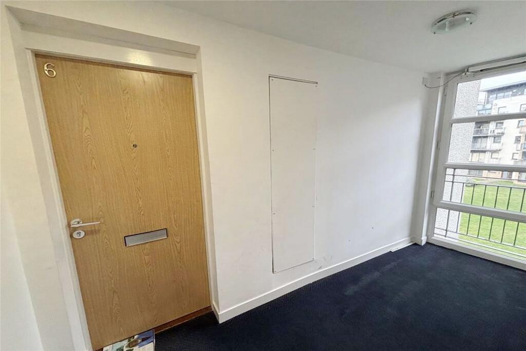 Apartment in Edinburgh, Granton and District - View 2