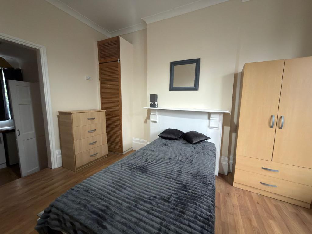 Apartment in London - View 2