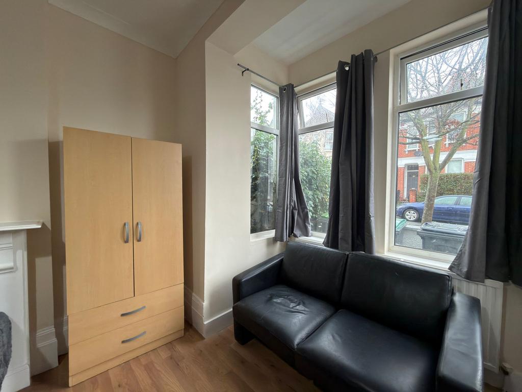 Apartment in London - View 4