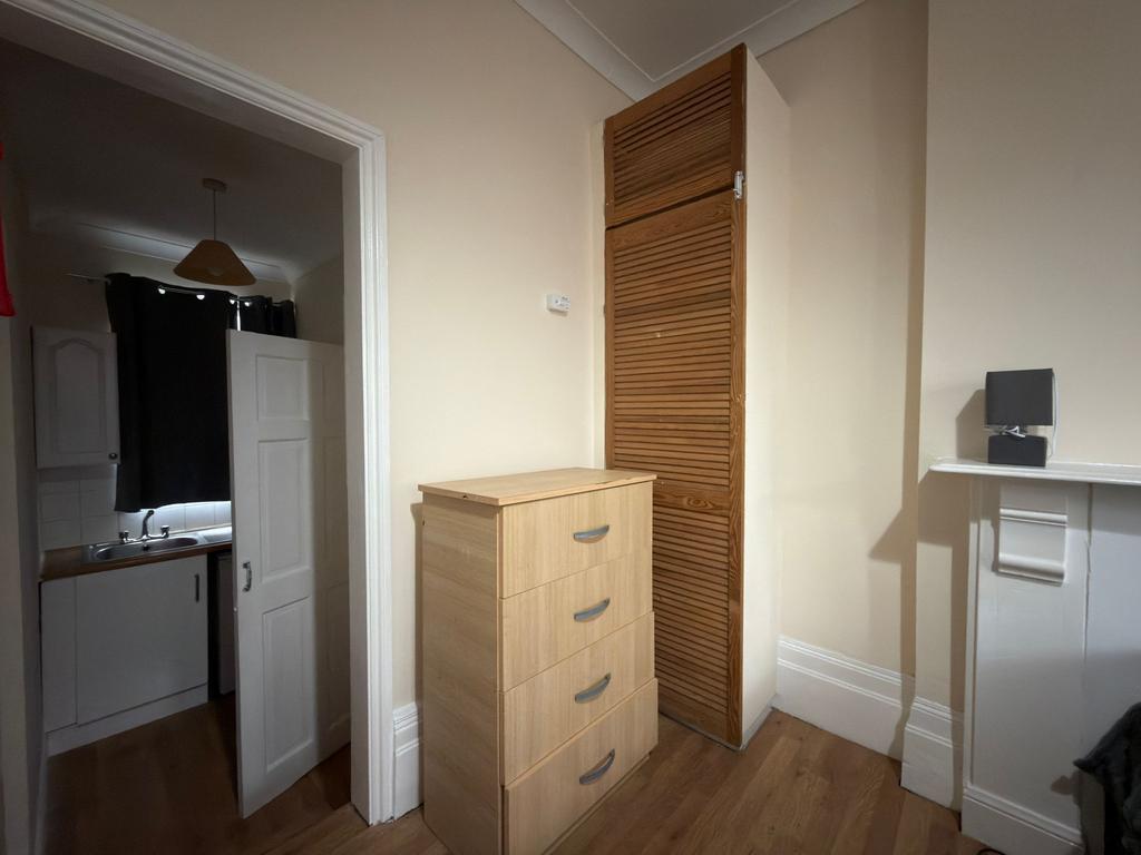 Apartment in London - View 5