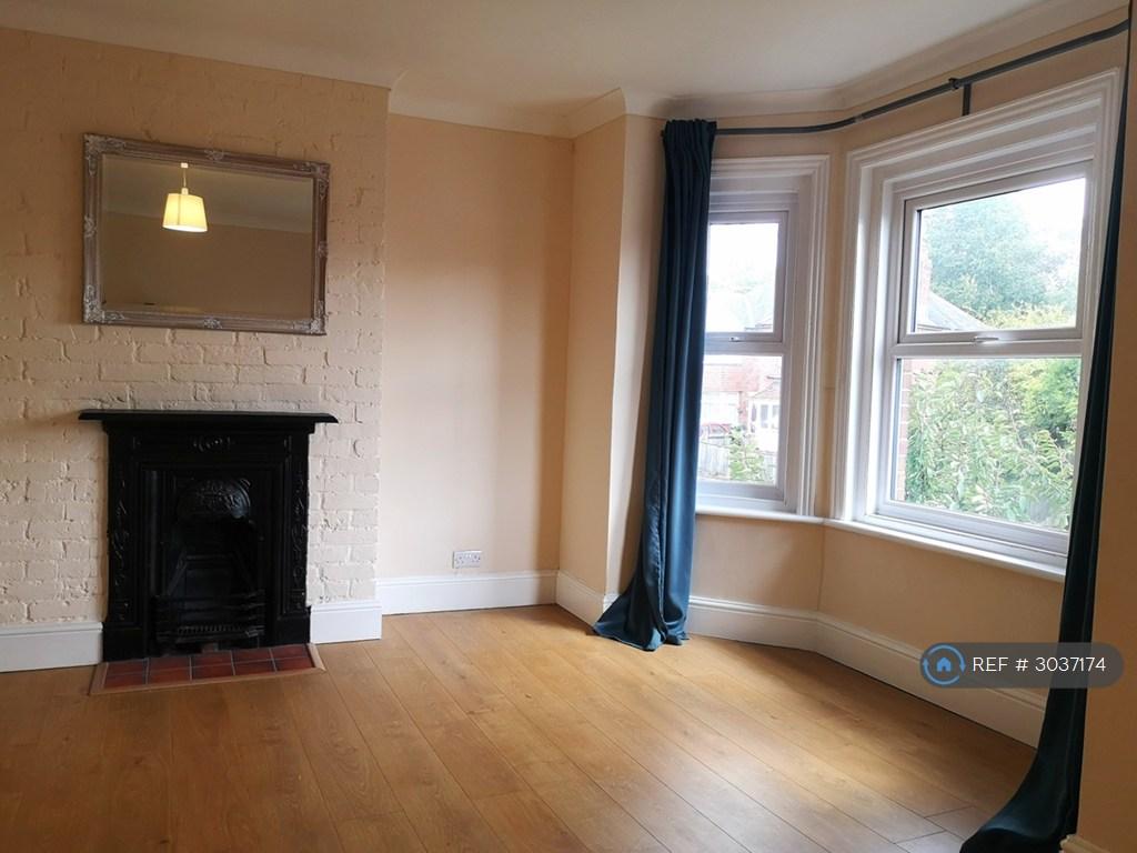Apartment in Southampton - View 2