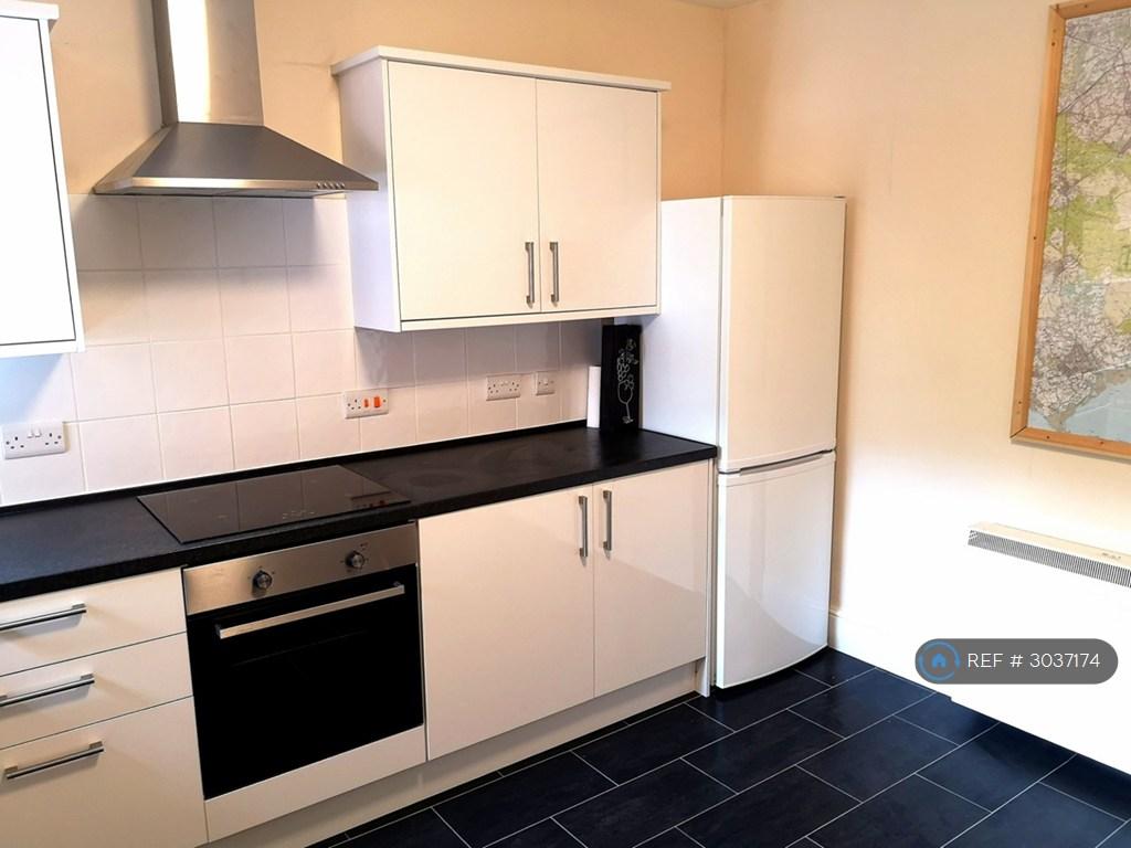 Apartment in Southampton - View 4