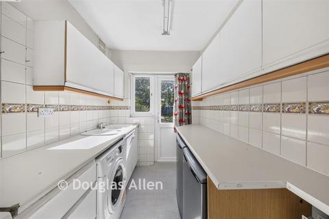 3 bedroom end of terrace house for sale, Brian Road, Romford, Essex