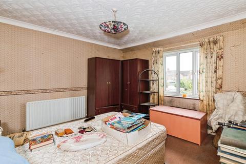 3 bedroom end of terrace house for sale, Kirkley Gardens, Lowestoft