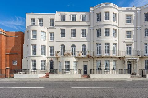 1 bedroom flat for sale, Fort Crescent, Margate, Kent, CT9