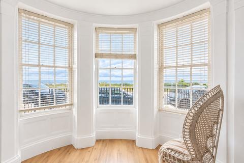 1 bedroom flat for sale, Fort Crescent, Margate, Kent, CT9