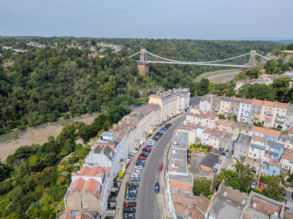 Apartment in Bristol - View 2