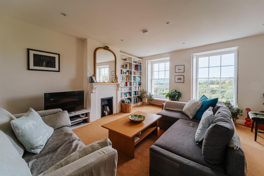 Apartment in Bristol - View 3
