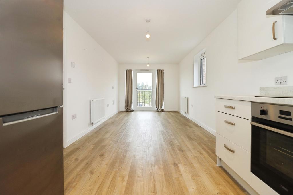Apartment in Gloucestershire - View 4
