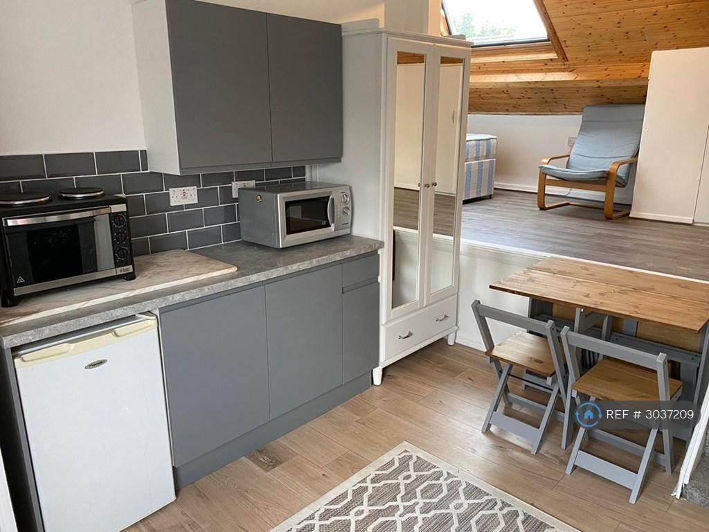 House in London - View 4