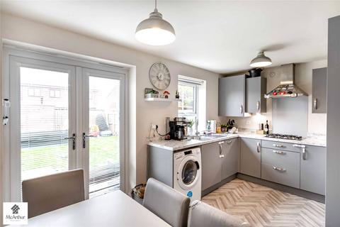 3 bedroom semi-detached house for sale, Farleigh Drive, Harworth & Bircotes, Doncaster, South Yorkshire, DN11