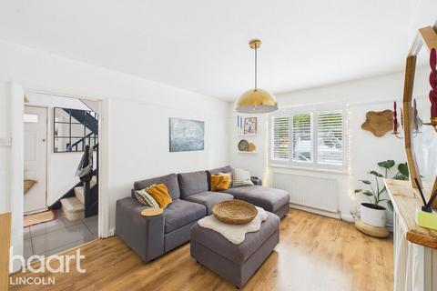 3 bedroom semi-detached house for sale, The Oval, Lincoln