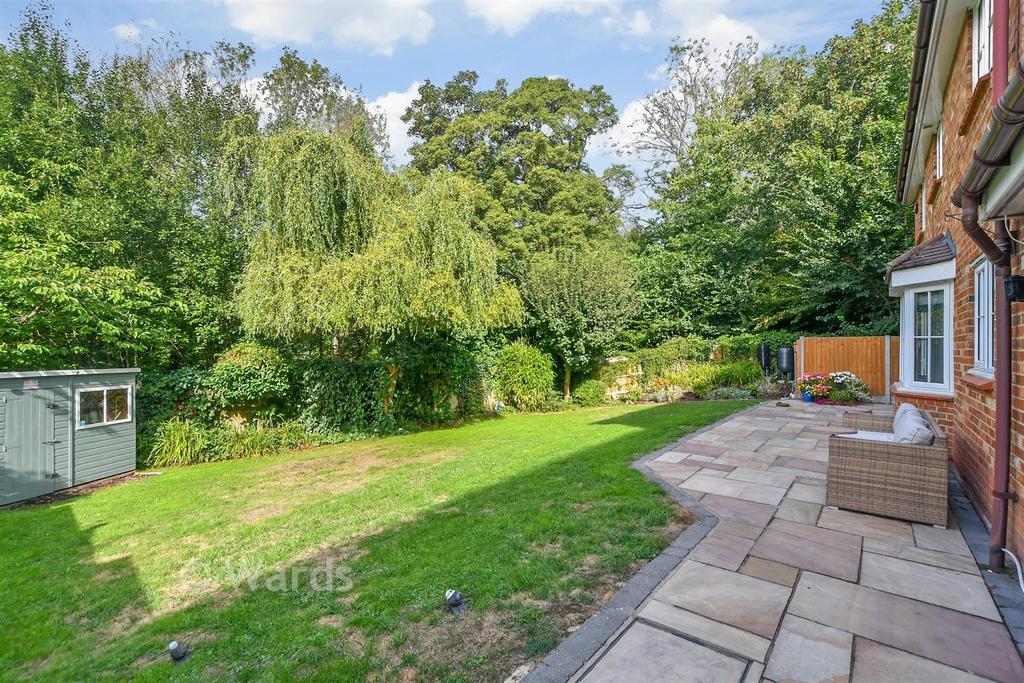 House in Ashford, Repton Park South, Godinton Park - View 4