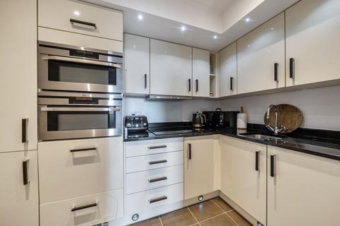 2 bedroom flat for sale, Hopwood Place, Culverden Down, Tunbridge Wells