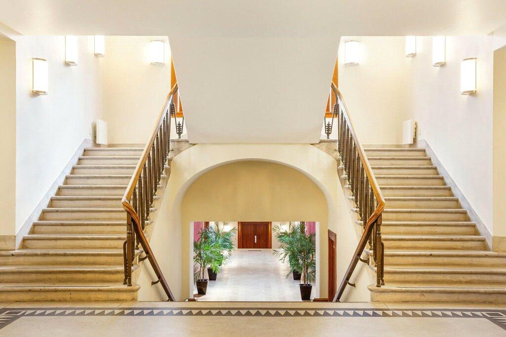 Apartment in East Putney - View 5
