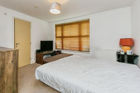2 bedroom flat for sale, Anderton Grange, Hollands Road, Northwich, Cheshire, CW9