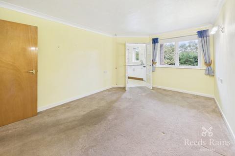 2 bedroom apartment for sale, London Road, Cheshire CW9