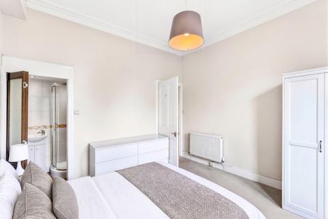 1 bedroom flat for sale, 22 (2F3) Dean Park Street, Stockbridge, Edinburgh, EH4