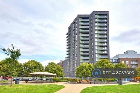 2 bed flat/apartment for rent in Creekside, London, SE8