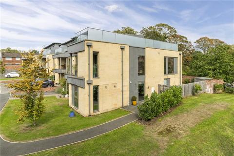 2 bedroom townhouse for sale, Spenfield Court, Leeds, West Yorkshire, LS16