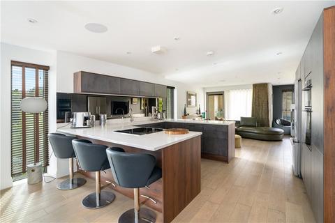 2 bedroom townhouse for sale, Spenfield Court, Leeds, West Yorkshire, LS16