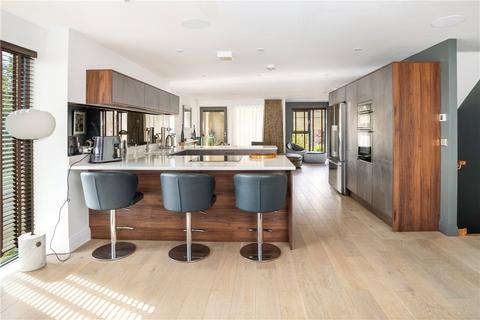 2 bedroom townhouse for sale, Spenfield Court, Leeds, West Yorkshire, LS16