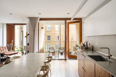 2 bedroom apartment for sale, Bartholomew Close, London, EC1A