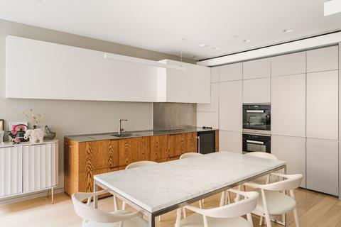 2 bedroom apartment for sale, Bartholomew Close, London, EC1A