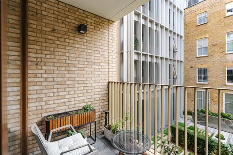 2 bedroom apartment for sale, Bartholomew Close, London, EC1A