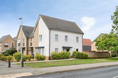 3 bedroom end of terrace house for sale, North Station Close, Ramsey, HUNTINGDON