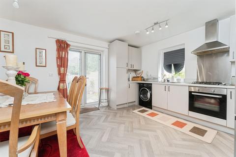 3 bedroom end of terrace house for sale, North Station Close, Ramsey, HUNTINGDON