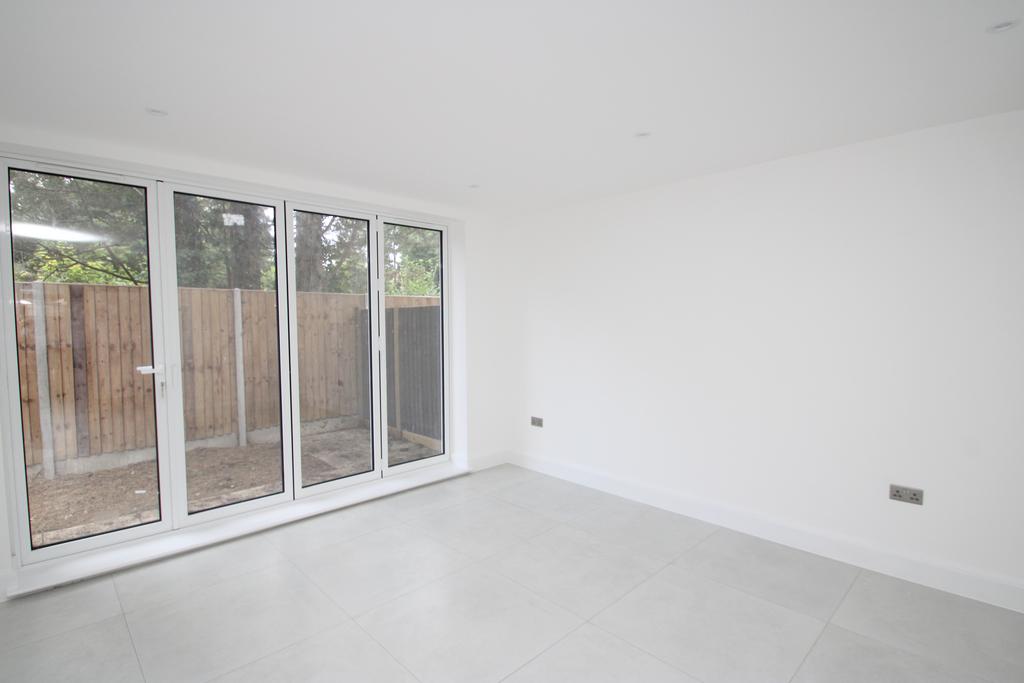 House in London - View 3