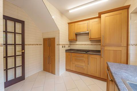 4 bedroom terraced house for sale, Walden Grange Close, Newport, NP19