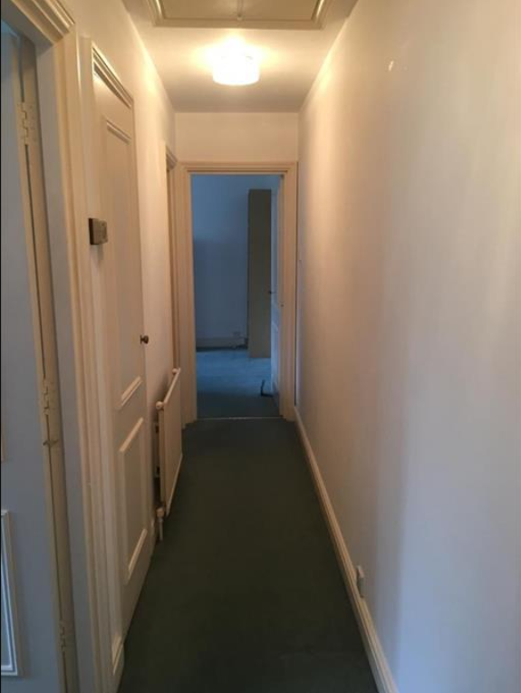 House in London - View 5
