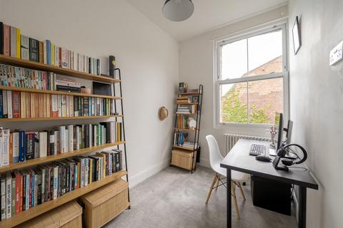 3 bedroom flat for sale, Priory Park Road, London, NW6