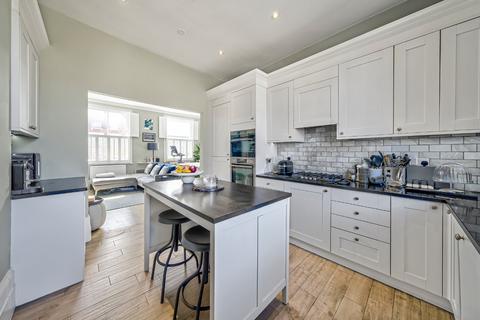 2 bedroom flat for sale, Messina Avenue, West Hampstead, London, NW6
